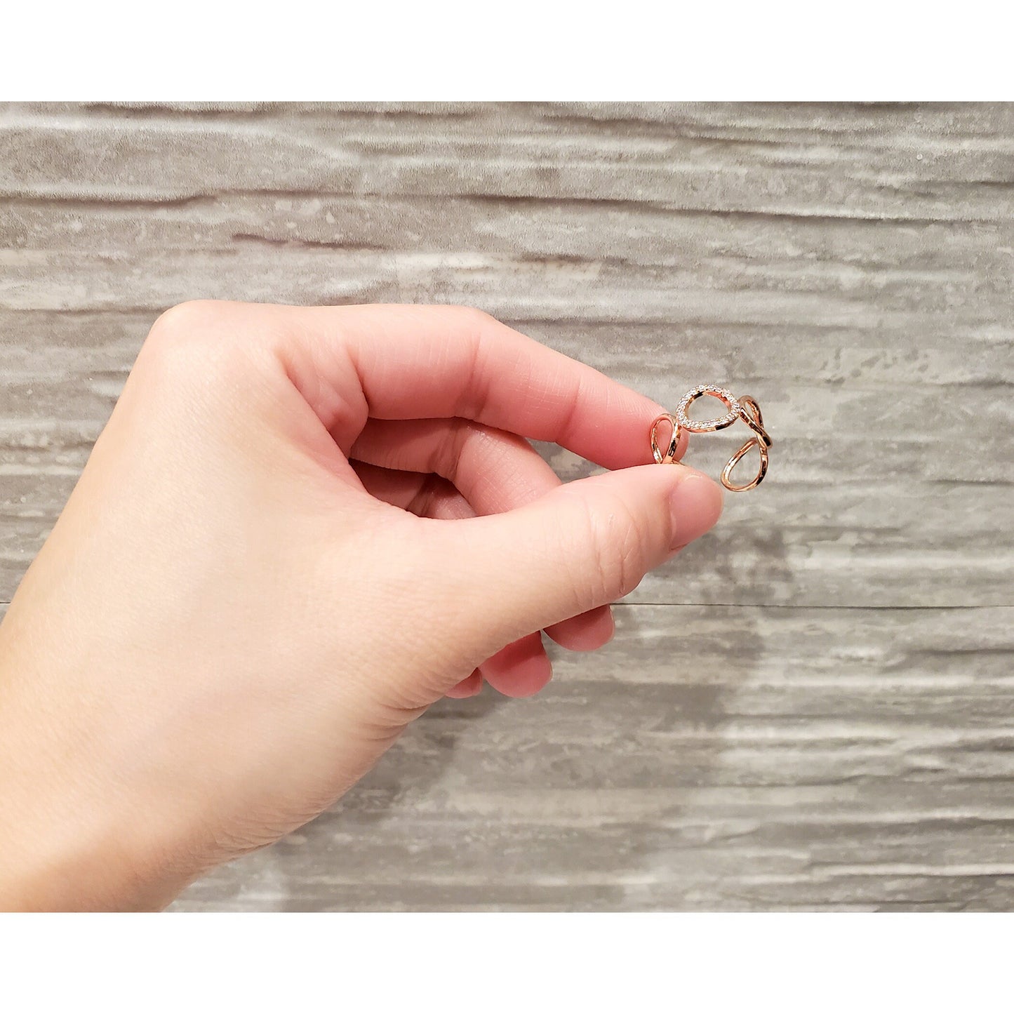 Circle Chain Link Ring
