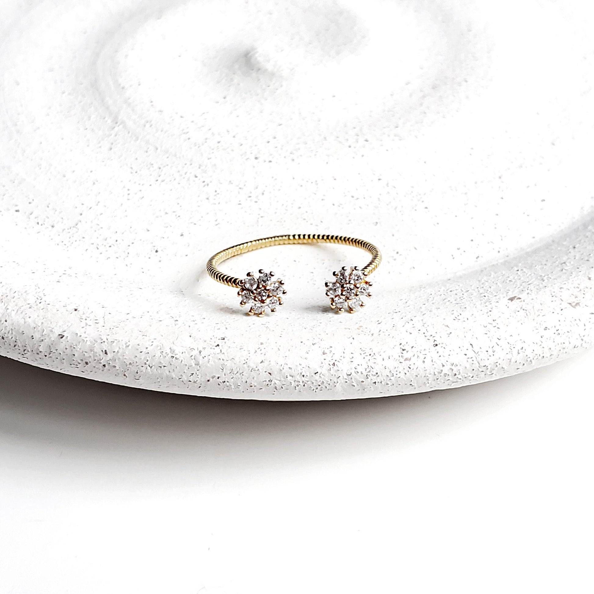 Snowflake Ring