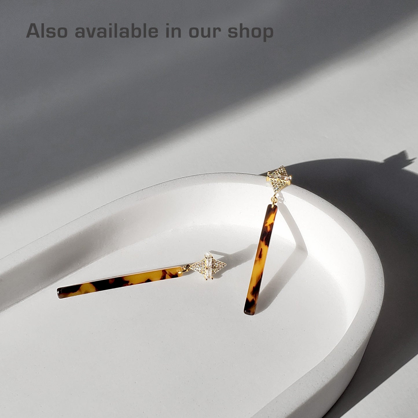 Tortoise Circle Earrings