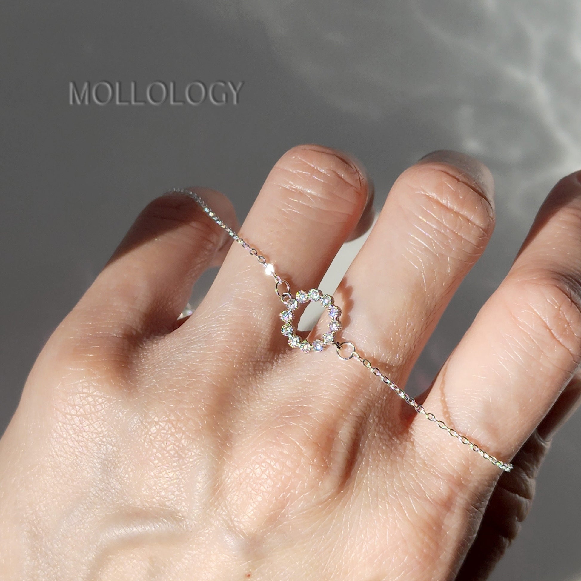 Pave Circle Brcelet

