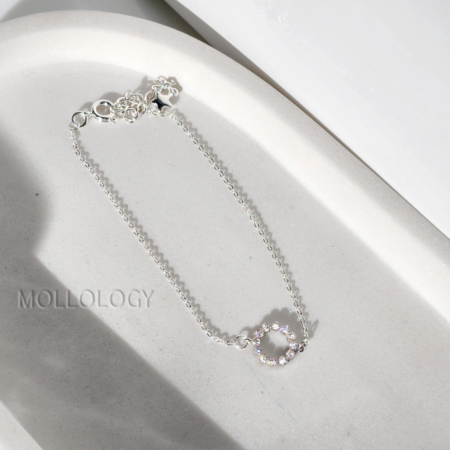 Pave Circle Brcelet