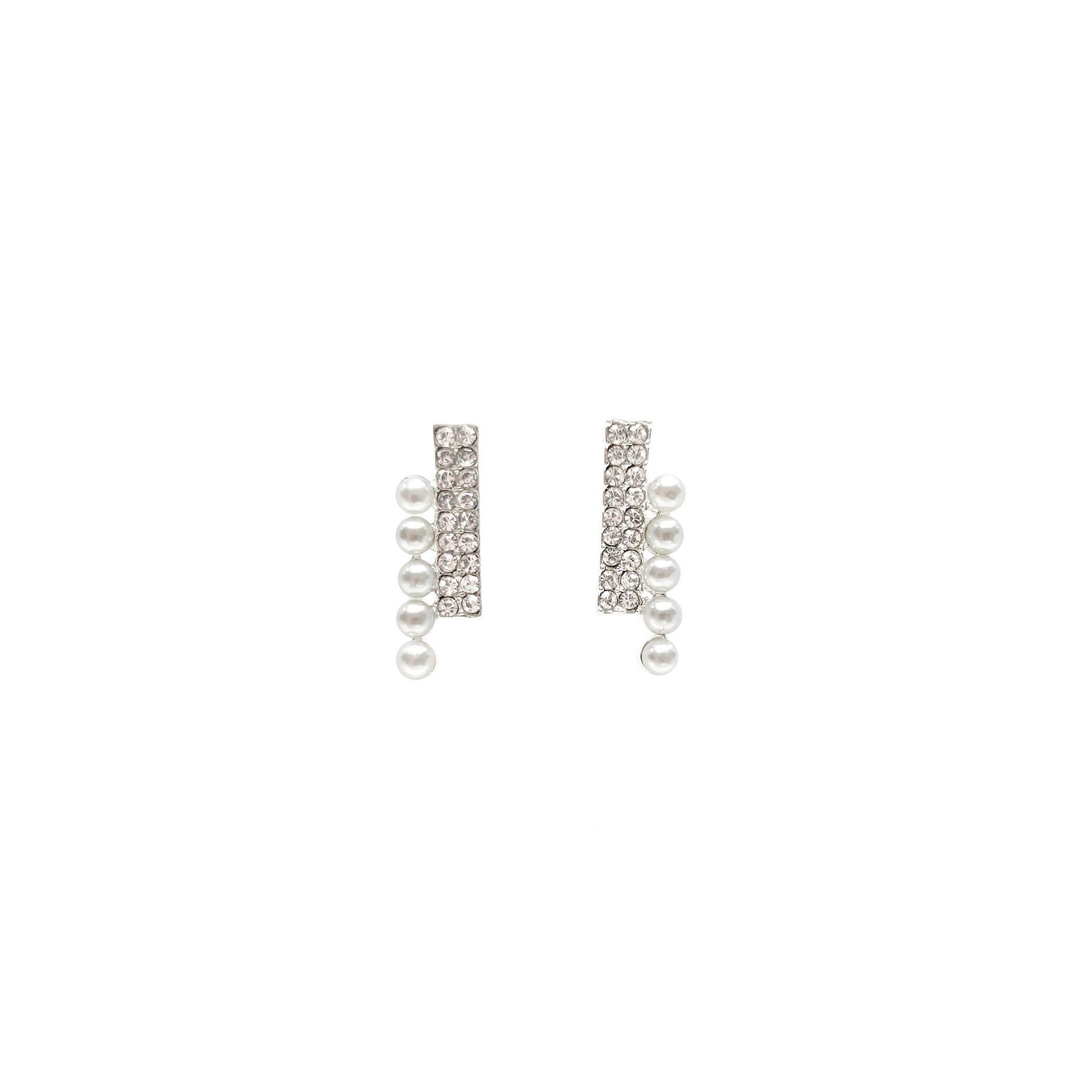 Pearl Bar Studs